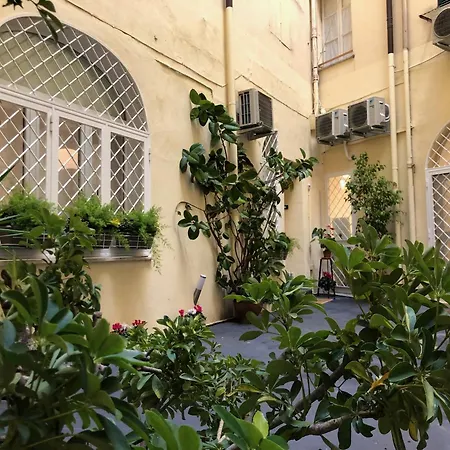 Lata Rana Colosseum Luxury Loft Apartment Rome