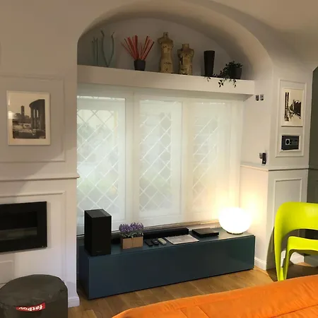 Lata Rana Colosseum Luxury Loft